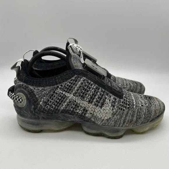 Nike Air Vapormax 2020 Flyknit Shoes Mens Sz 9.5‎ Oreo CT1823-001 Lock Release